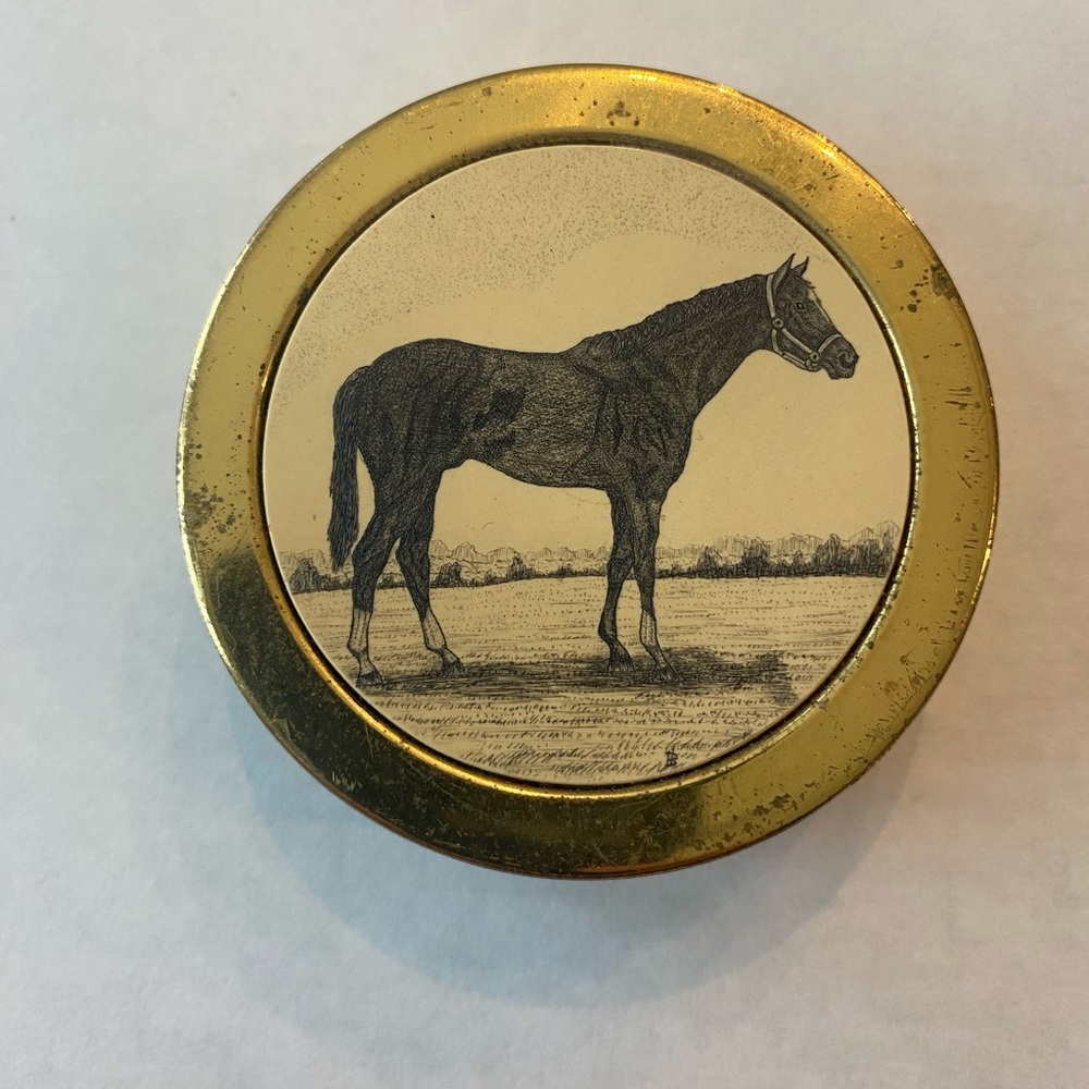 Vintage horse paperweight.